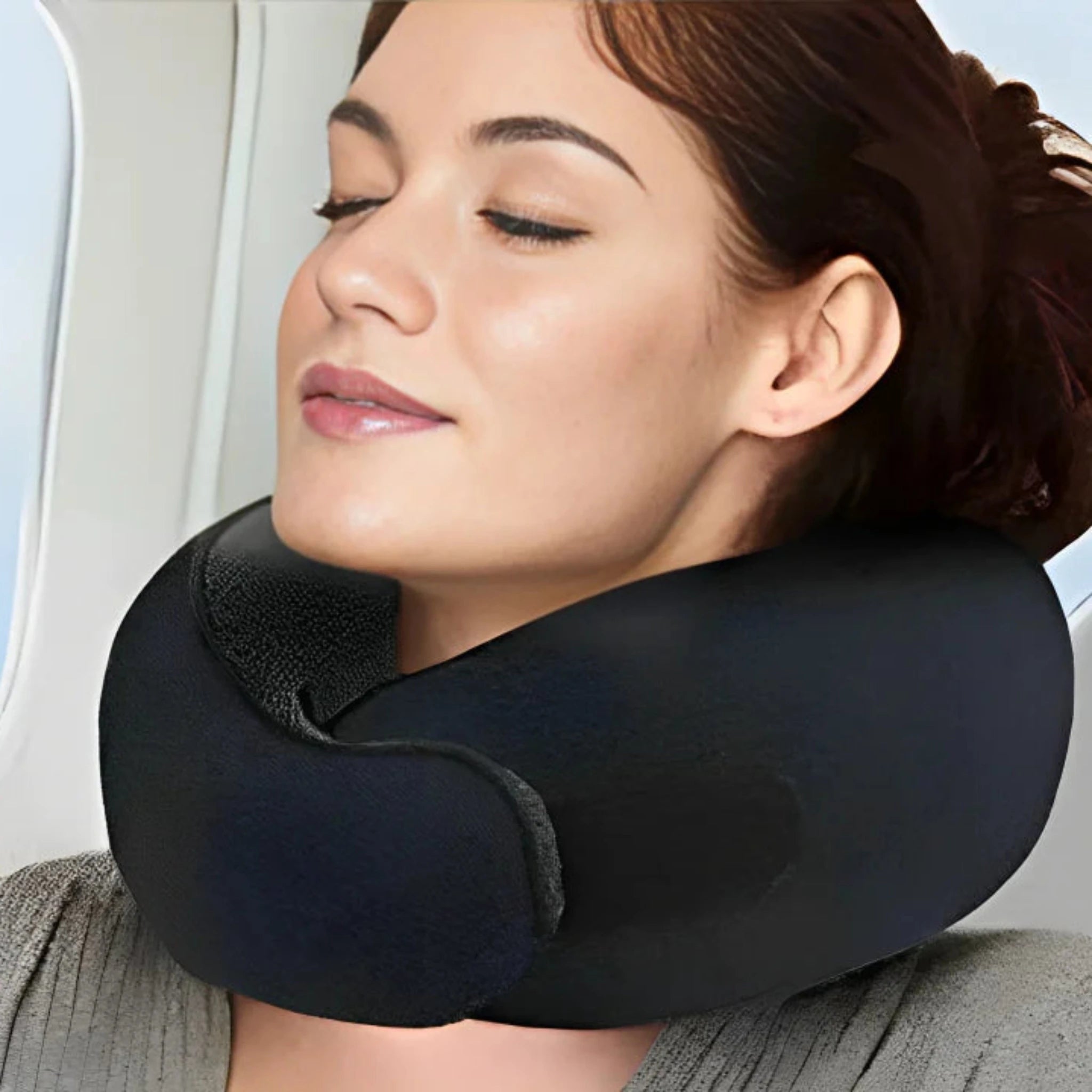 Travel Neck Pillow in Black