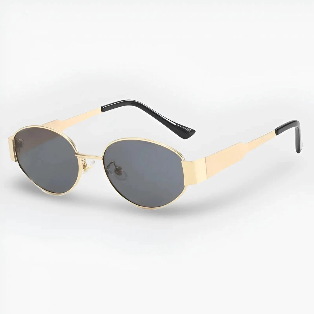 Ivy Sunglasses in Black