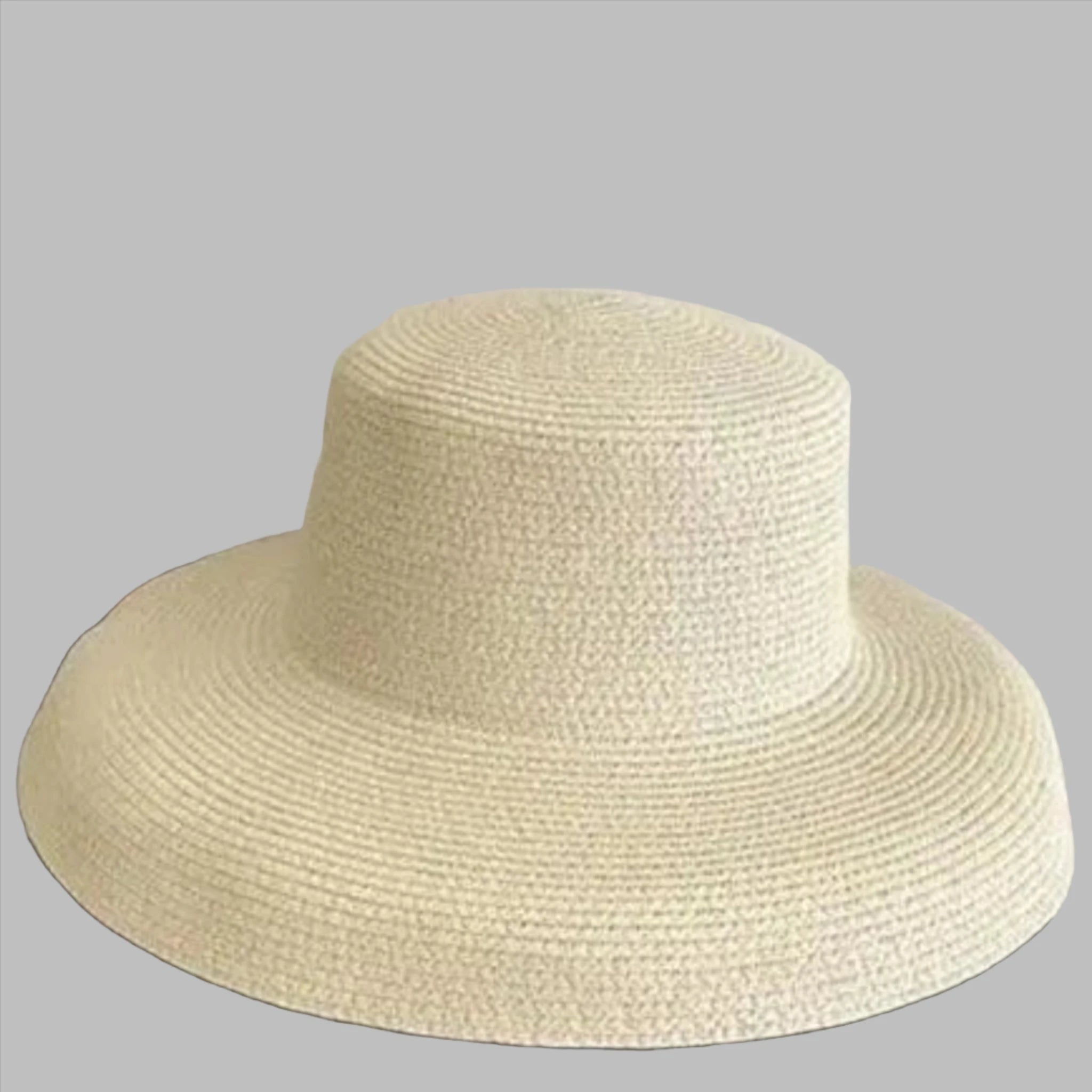 Big Brim Holiday Hat in Antique White